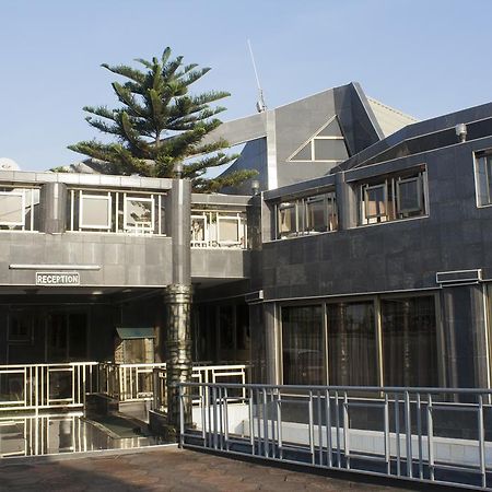 Eastgate Hotel Acra Exterior foto